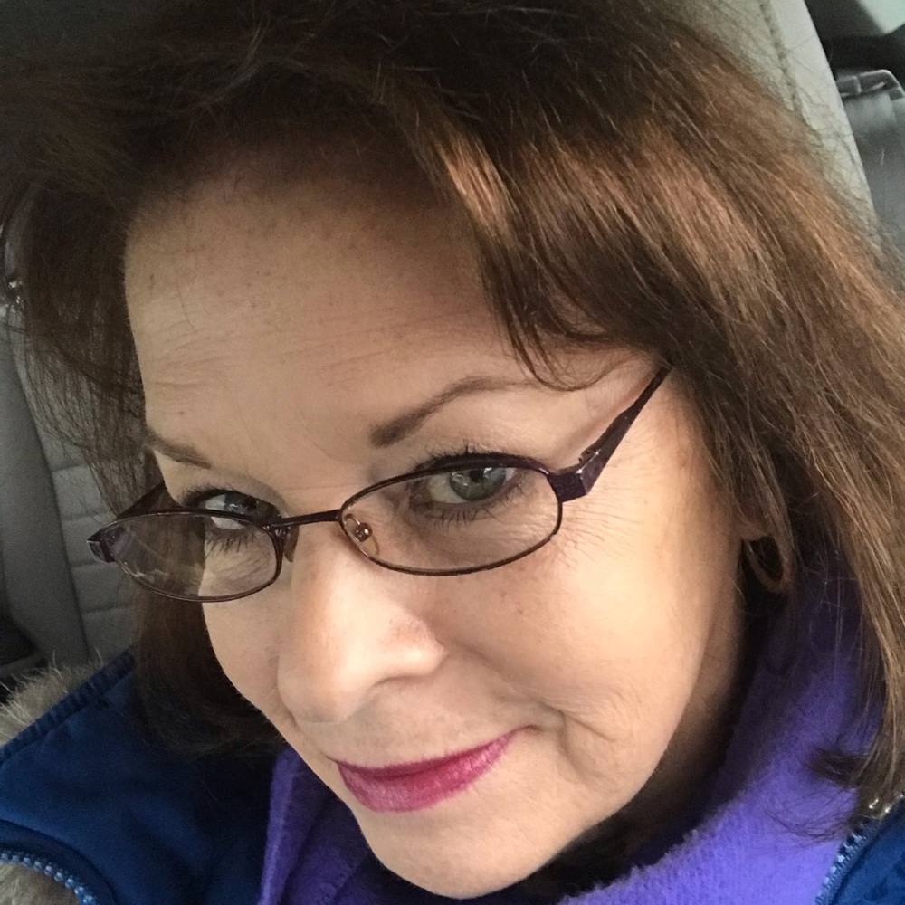 Meet your Posher, Lorraine